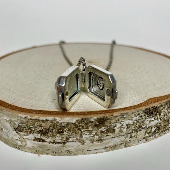 Anatoli Sterling Silver Pearl Locket Necklace - Picture 6 of 8